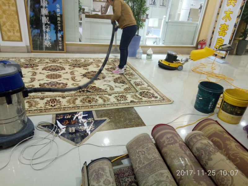 青岛专业地毯清洗  青岛清洗地毯行情  地毯清洗保洁公司